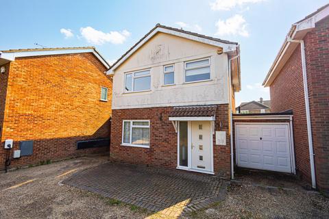 37 Coniston, Southend-on-sea, SS2 6SL