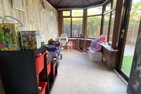 undefined, School Close, Albert Village DE11