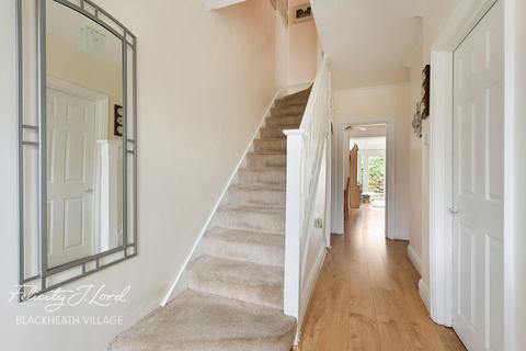 4 bedroom semi-detached house for sale, Shooters Hill Road, London, SE3