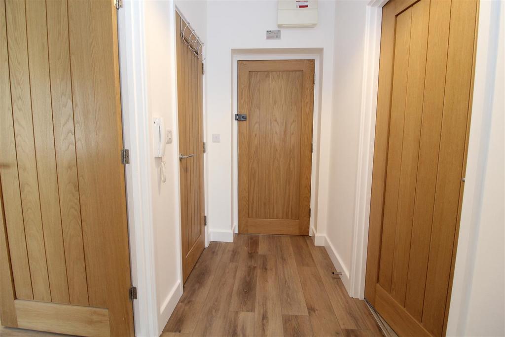 012 Porters Wood House - NEW 2022 (14).JPG
