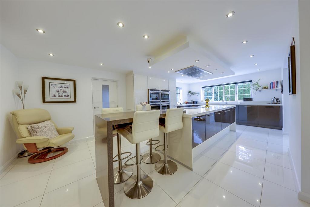 Stunning Breakfast Kitchen