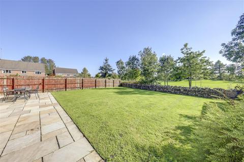 5 bedroom detached house for sale, Pargate Chase, Norden, Rochdale