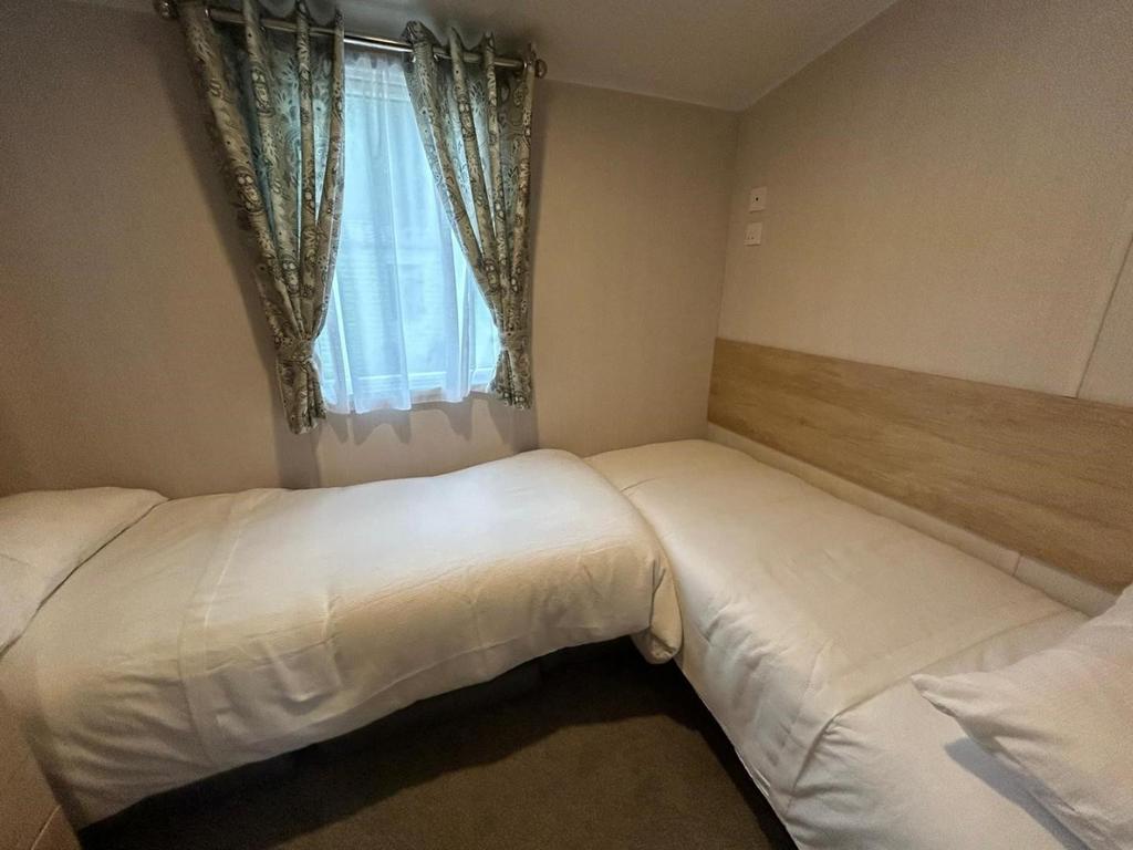 Bedroom Two.jpg