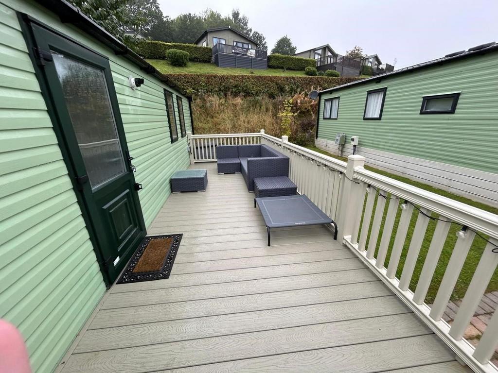 Decking Area.jpg