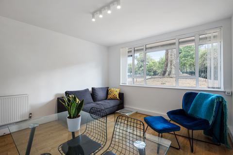 1 bedroom flat to rent, Hallfield Estate, London W2