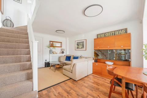 30 Baskeyfield Close, Lichfield, WS14 9YT