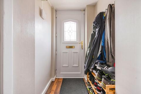 30 Baskeyfield Close, Lichfield, WS14 9YT