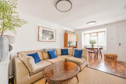 30 Baskeyfield Close, Lichfield, WS14 9YT