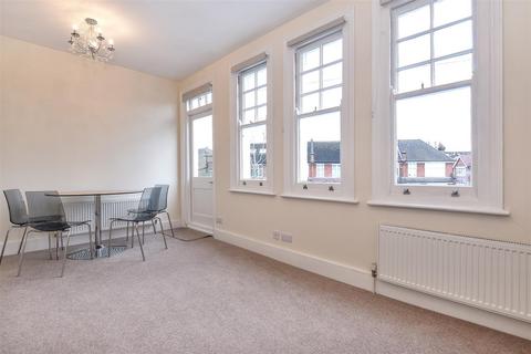 2 bedroom flat to rent, Church Avenue, East Sheen, SW14