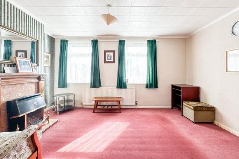 131 Broadfield Road, Bristol, BS4 2UX