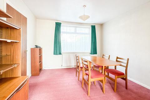 131 Broadfield Road, Bristol, BS4 2UX
