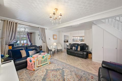 5 bedroom semi-detached house for sale, Cheyne Avenue, TWICKENHAM TW2