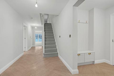 5 bedroom detached house for sale, Main Road, Gloucester GL2