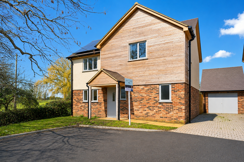 undefined, Main Road, Gloucester GL2