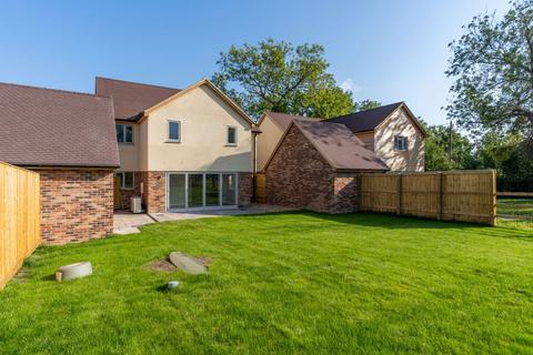 5 bedroom detached house for sale, Highland Place, Gloucester GL2