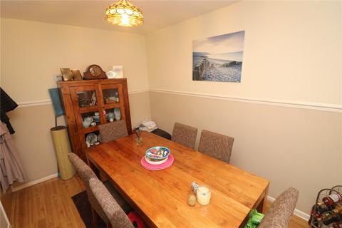 18 Chesnut Grove, Birkenhead, CH42 0LB