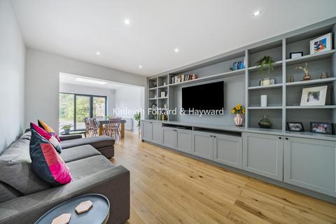 13 Celtic Avenue, Bromley, BR2 0RU