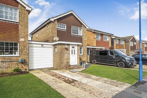 3 bedroom detached house for sale, Gainsborough Drive, Selsey, PO20