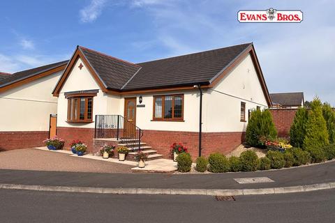 3 bedroom bungalow for sale, Clos Bolahaul, Cwmffrwd, Carmarthen