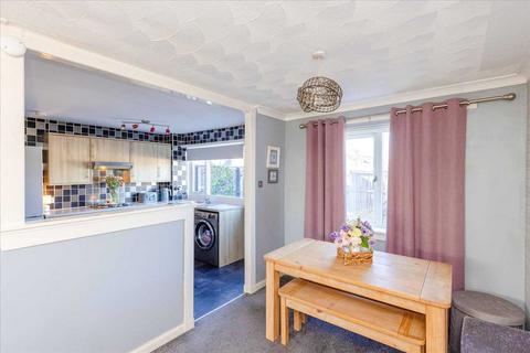 3 bedroom terraced house for sale, Birkenshaw Way, Armadale