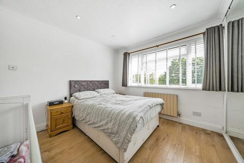 35 Victoria Road, Mitcham, CR4 3JB