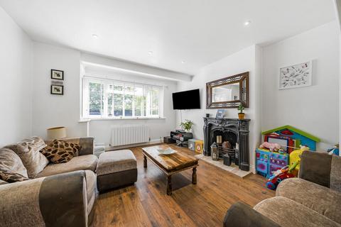 35 Victoria Road, Mitcham, CR4 3JB