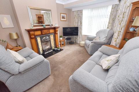 3 bedroom semi-detached house for sale, Dixon Lane, Leeds, West Yorkshire