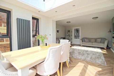 25 Bowes Gardens, Springwell, Gateshead, NE9 7NZ