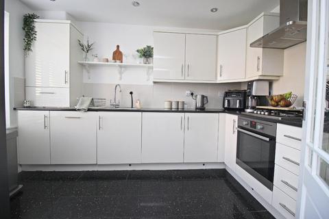 25 Bowes Gardens, Springwell, Gateshead, NE9 7NZ