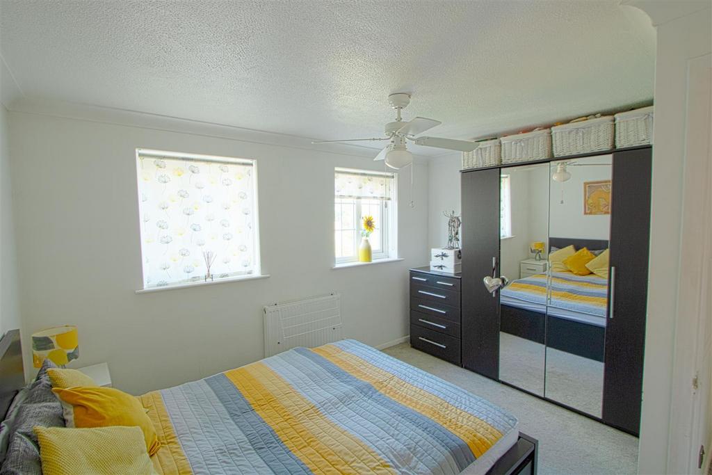 BED 1.jpg