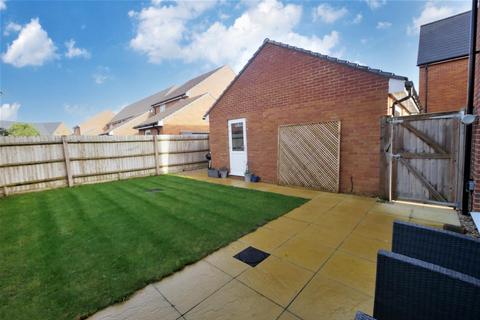 3 bedroom semi-detached house to rent, Bonners Mead, Benson OX10