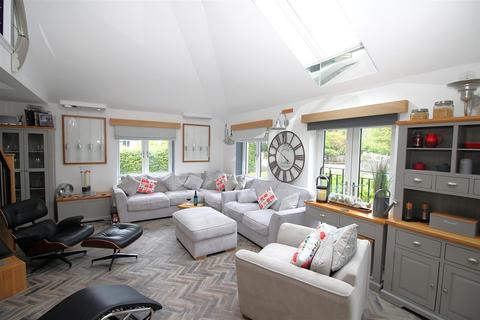 undefined, Castlehill Crescent, Kilmacolm PA13
