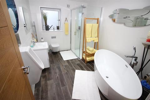 undefined, Castlehill Crescent, Kilmacolm PA13