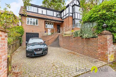 5 bedroom house to rent, De Redvers Road, Lower Parkstone,