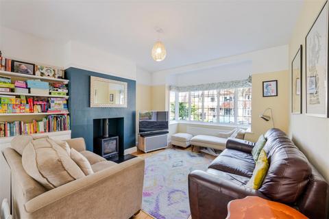 7 Birches Close, Epsom, KT18 5JG