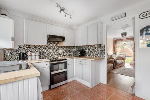 2 bedroom terraced house for sale, Apsledene, Gravesend DA12