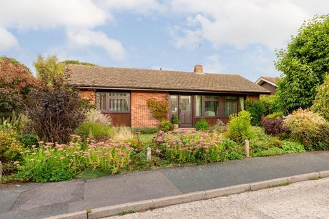 2 bedroom bungalow for sale, Furners Mead, Henfield