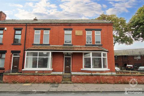 3 bedroom end of terrace house for sale, New Barn Lane, Rochdale, OL11