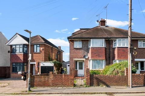 4 bedroom semi-detached house for sale, Montague Road, Uxbridge