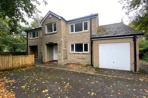 4 bedroom detached house to rent, New Vicarage, Church Lane, Halifax