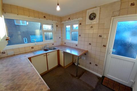 3 bedroom semi-detached house for sale, Ffriddoedd Road, Bangor LL57