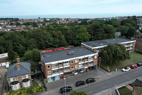 2 bedroom flat for sale, St. Peters Park Road, Broadstairs CT10