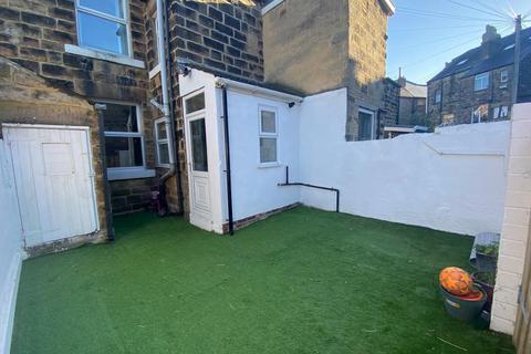 3 bedroom house to rent, Skipton Road, Harrogate, HG1 4LJ