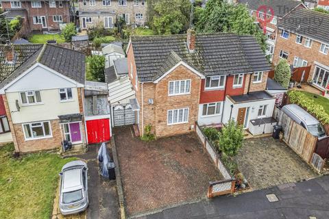 2 bedroom semi-detached house for sale, Quentin Road, Reading, RG5