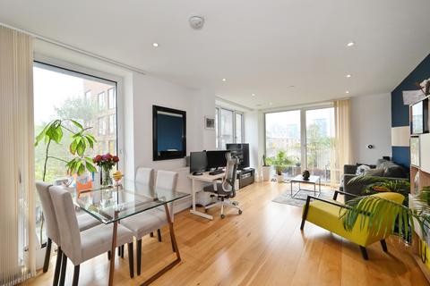 2 bedroom flat for sale, Thanet Tower, London E16