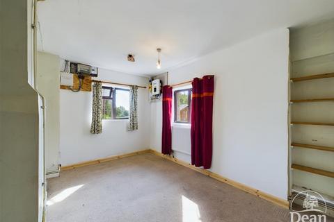 2 bedroom bungalow for sale, Gorsty Knoll, Milkwall, GL16