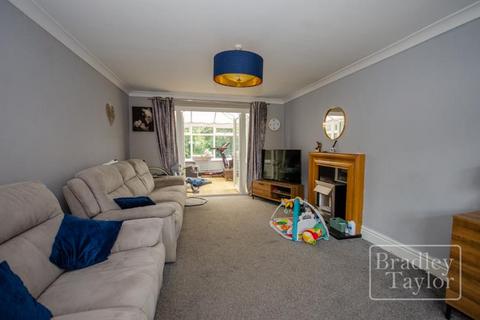 3 bedroom semi-detached house for sale, Oldfield, Penwortham PR1