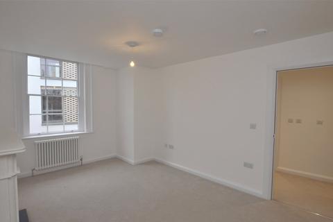 2 bedroom apartment to rent, Crescent Place, Cheltenham GL50