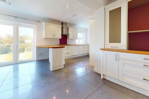 5 bedroom detached house for sale, Humberland House, Mersham TN25 7HX