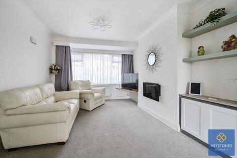 3 bedroom semi-detached house for sale, The Drive, Collier Row, RM5